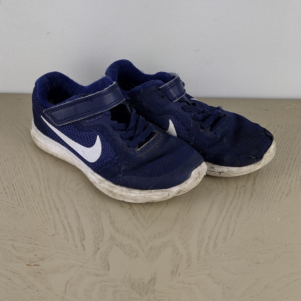 Navy Blue Nike Kid's Shoes